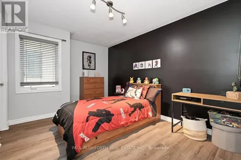 253 Enclave Walk Ottawa ON K1W 0J5