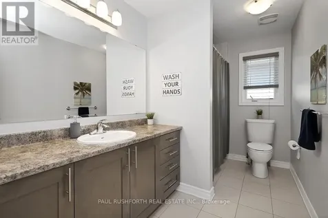 253 Enclave Walk Ottawa ON K1W 0J5
