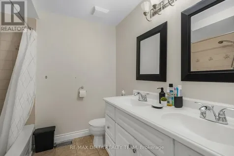 1107 Des Forets Avenue Ottawa ON K1C 5K7