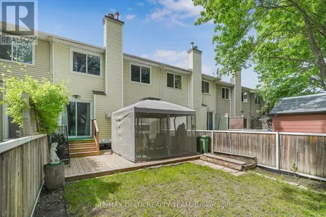 1107 Des Forets Avenue Ottawa ON K1C 5K7