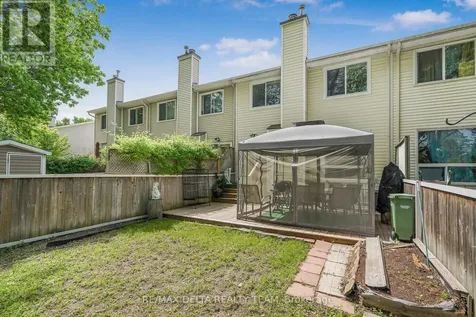 1107 Des Forets Avenue Ottawa ON K1C 5K7