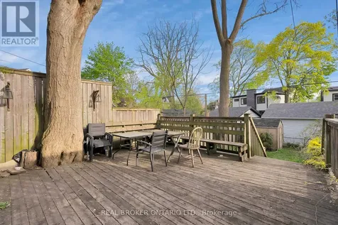 25 Dixon Avenue Toronto (the Beaches) ON M4L 1N2