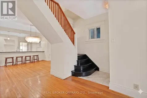25 Dixon Avenue Toronto (the Beaches) ON M4L 1N2