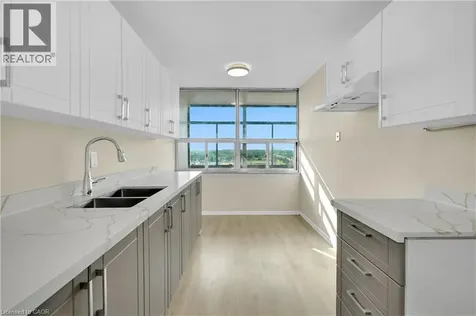 25 Kensington Road Brampton ON L6T 3W8