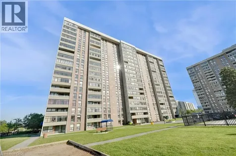 25 Kensington Road Brampton ON L6T 3W8