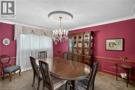 564 Mountain Brow Boulevard Hamilton ON L8T 1A9