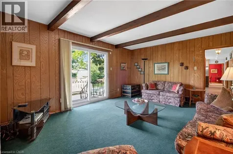564 Mountain Brow Boulevard Hamilton ON L8T 1A9