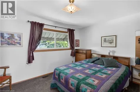 564 Mountain Brow Boulevard Hamilton ON L8T 1A9