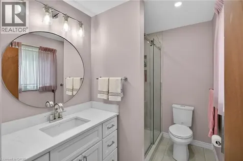 564 Mountain Brow Boulevard Hamilton ON L8T 1A9