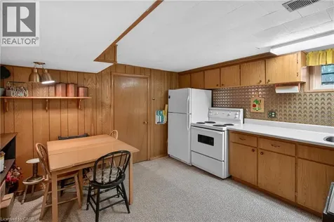 564 Mountain Brow Boulevard Hamilton ON L8T 1A9