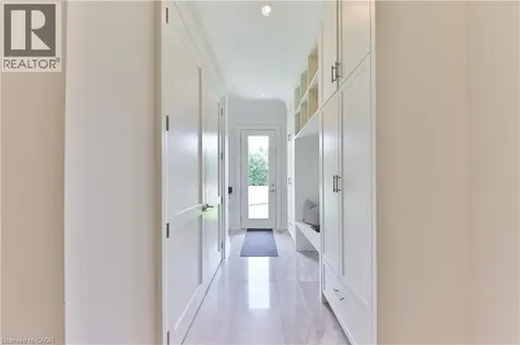 408 Saville Crescent Oakville ON L6L 3T8