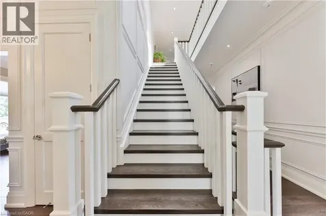 408 Saville Crescent Oakville ON L6L 3T8