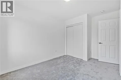 176 Gillespie Drive Brantford ON N3T 0Y4