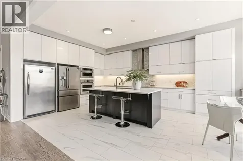 1456 Ford Strathy Crescent Oakville ON L6H 3W9