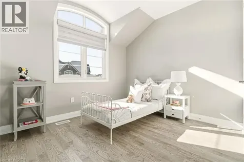 1456 Ford Strathy Crescent Oakville ON L6H 3W9