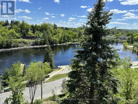 24 Ontario Street Bracebridge ON P1L 2H5