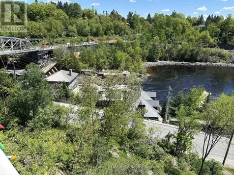 24 Ontario Street Bracebridge ON P1L 2H5
