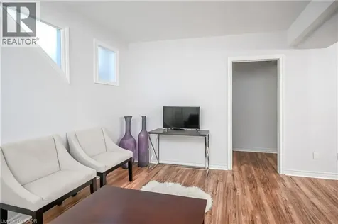 296 Winterberry Drive Stoney Creek ON L8J 2N5