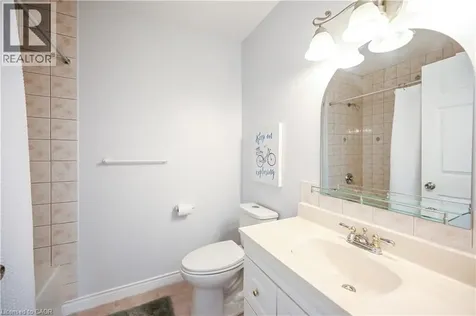 296 Winterberry Drive Stoney Creek ON L8J 2N5