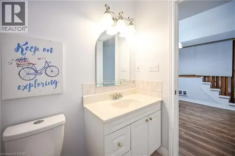 296 Winterberry Drive Stoney Creek ON L8J 2N5