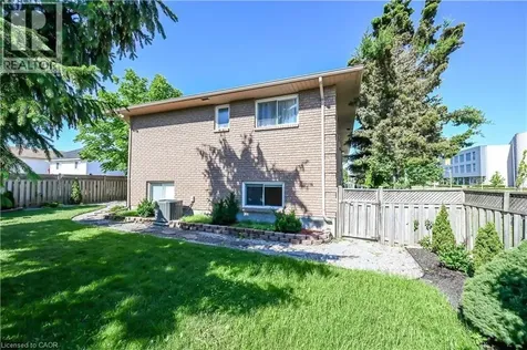 296 Winterberry Drive Stoney Creek ON L8J 2N5