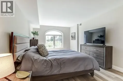 216 Plains Road West Burlington ON L7T 4M3