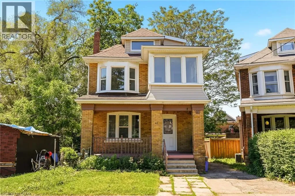 48 Glendale Avenue South Hamilton ON L8M 3E8