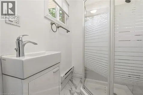 48 Glendale Avenue South Hamilton ON L8M 3E8