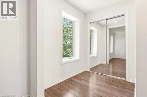 48 Glendale Avenue South Hamilton ON L8M 3E8
