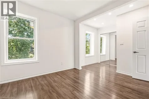 48 Glendale Avenue South Hamilton ON L8M 3E8