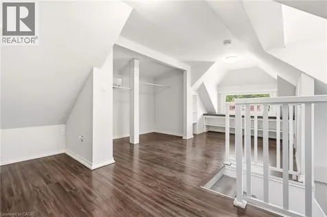 48 Glendale Avenue South Hamilton ON L8M 3E8