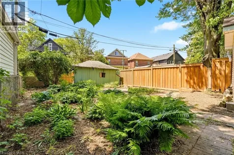 48 Glendale Avenue South Hamilton ON L8M 3E8
