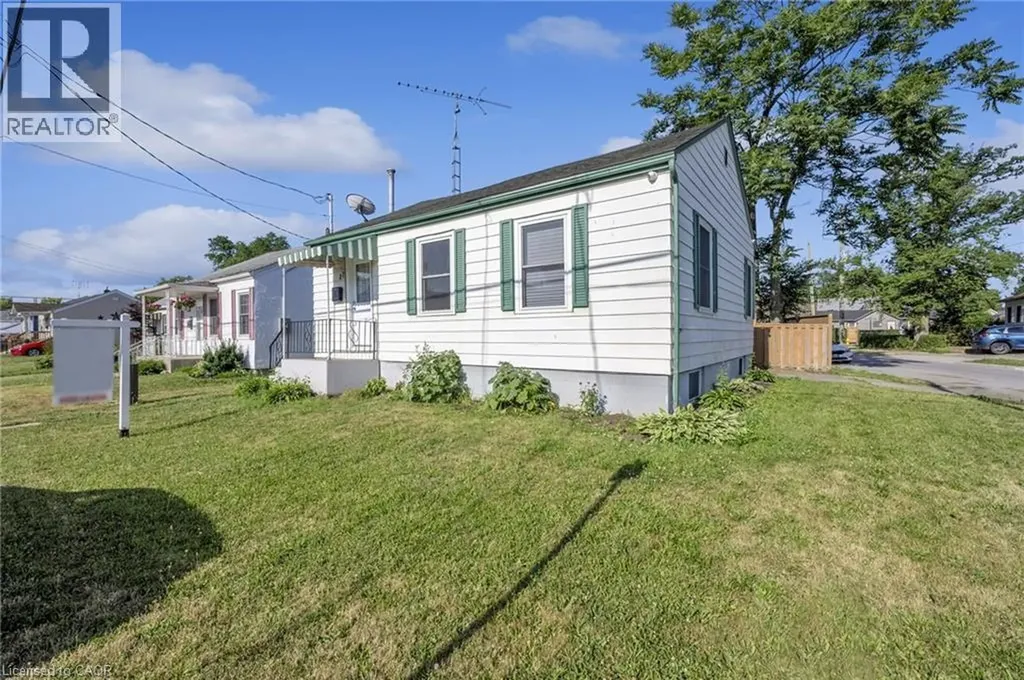 27 St George Street St. Catharines ON L2M 5P4