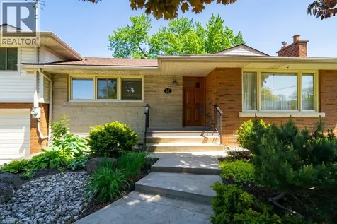 47 Westminster Avenue Hamilton ON L9C 4L8