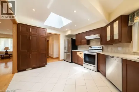 47 Westminster Avenue Hamilton ON L9C 4L8
