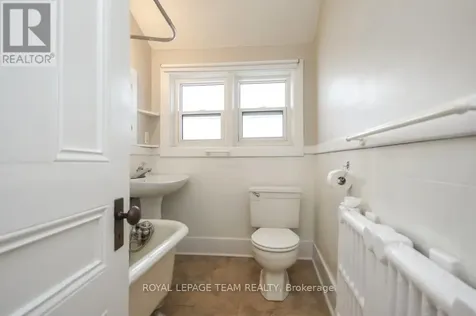 12 Woodlawn Avenue Ottawa ON K1S 2S9