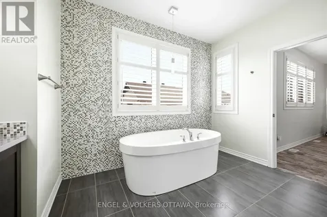 252 Rue Des Soldats Riendeau Street Ottawa ON K2J 5Z4