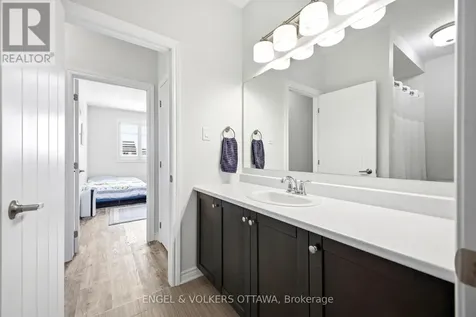 252 Rue Des Soldats Riendeau Street Ottawa ON K2J 5Z4