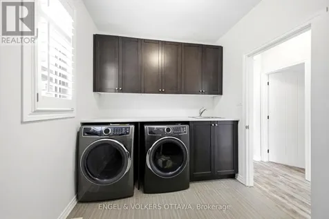 252 Rue Des Soldats Riendeau Street Ottawa ON K2J 5Z4