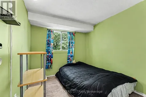 4557 Dora Crescent Ottawa ON K1J 8S5