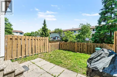 4557 Dora Crescent Ottawa ON K1J 8S5