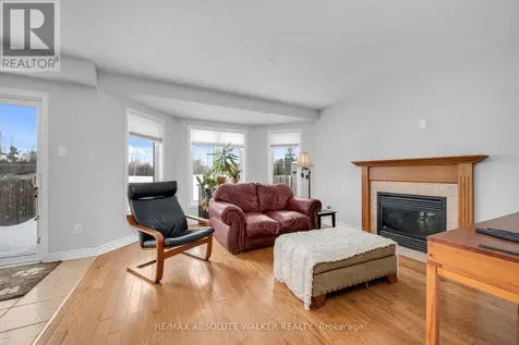 2351 Glandriel Crescent Ottawa ON K4A 4S8