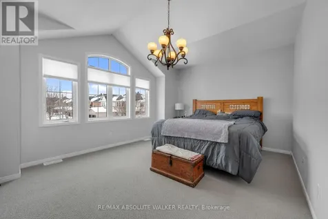 2351 Glandriel Crescent Ottawa ON K4A 4S8