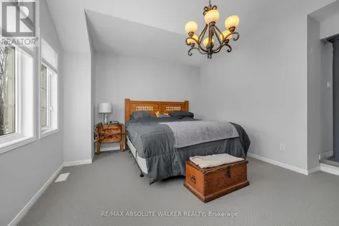 2351 Glandriel Crescent Ottawa ON K4A 4S8