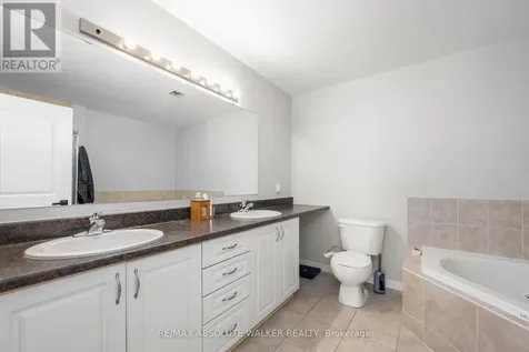 2351 Glandriel Crescent Ottawa ON K4A 4S8
