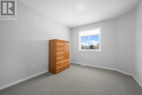 2351 Glandriel Crescent Ottawa ON K4A 4S8