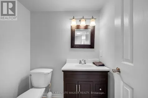 2351 Glandriel Crescent Ottawa ON K4A 4S8