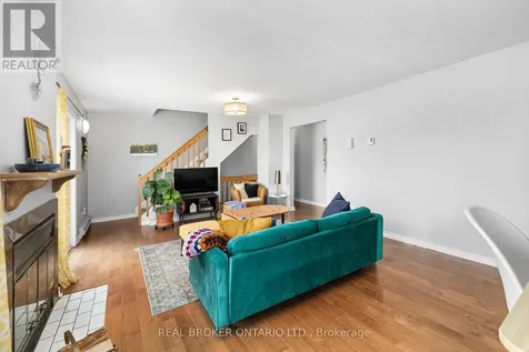 7 Timberview Way Ottawa ON K2H 9M5
