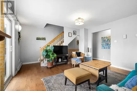 7 Timberview Way Ottawa ON K2H 9M5