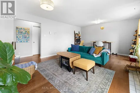 7 Timberview Way Ottawa ON K2H 9M5